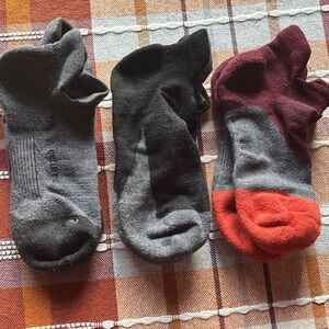 Unisex Feetures Elite Max Cushion No Show Tab